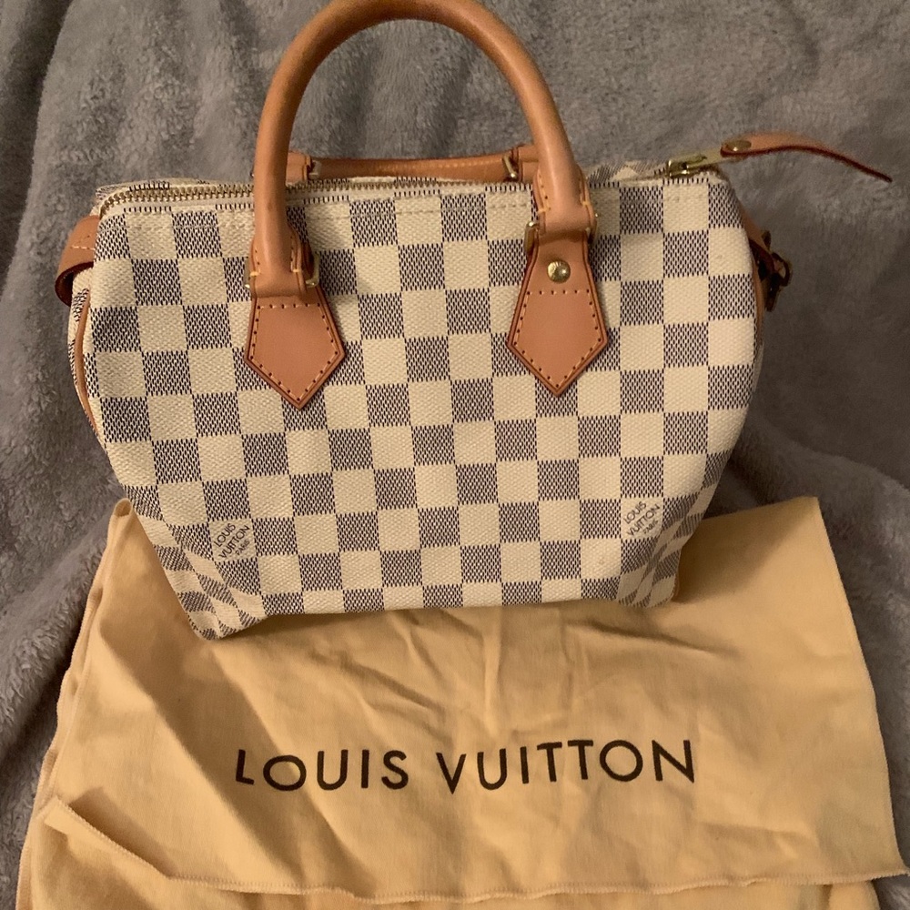 Louis Vuitton white monogram speedy 25